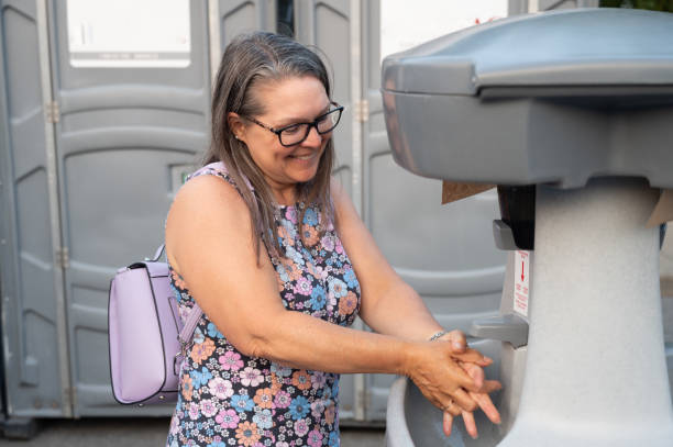 Best Portable restroom trailer rental  in Astatula, FL